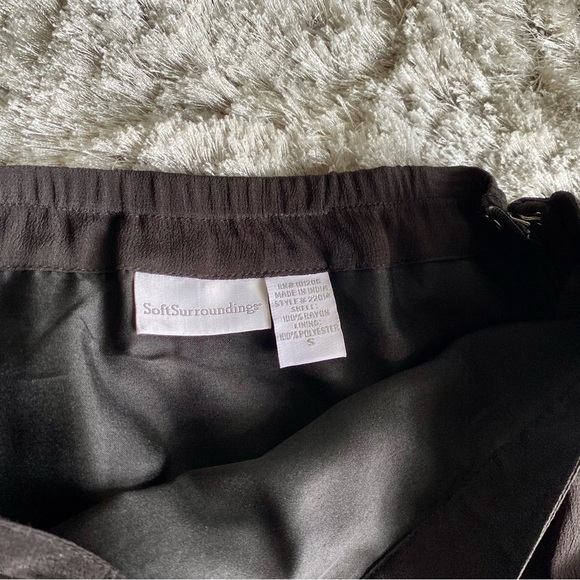 Soft Surroundings Black & Gold Embroidered Skirt Size Small - Picture 6 of 6